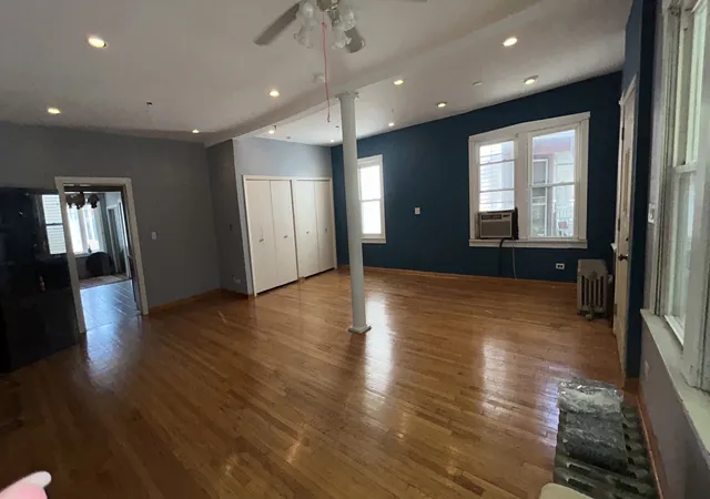 Homes for sale in Chicago, IL | 4136 N Bell Ave, Chicago, IL 60618 | MLS# 12702288