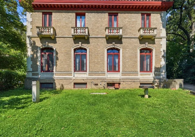 1st image of 9924 S Longwood Dr, Chicago, IL 60643 | MLS# 12702413