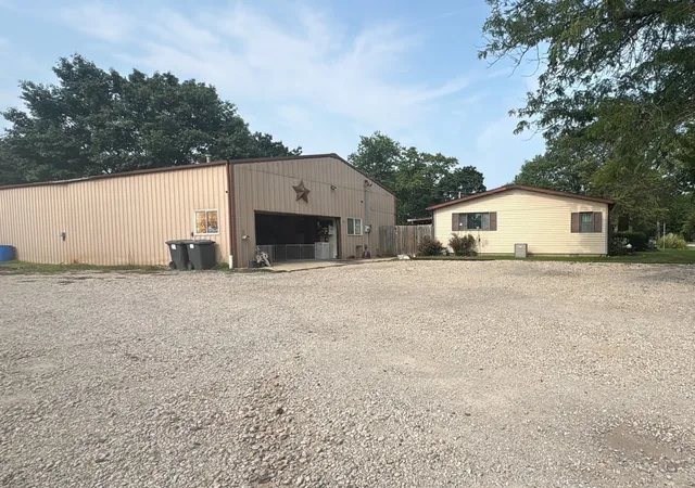 Photo 3 of Single family home for sale at 403 E Byron St, Sidney, IL 61877 | MLS# 12702418 | Listing updated on 2026-08-25