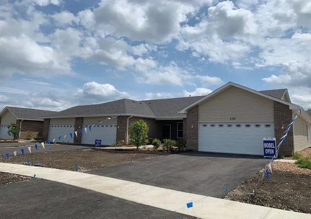1st image of 402 Bluebell Dr, Bolingbrook, IL 60440 | MLS# 12702419