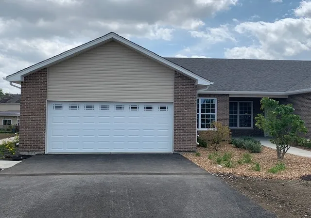 2nd image of 402 Bluebell Dr, Bolingbrook, IL 60440 | MLS# 12702419