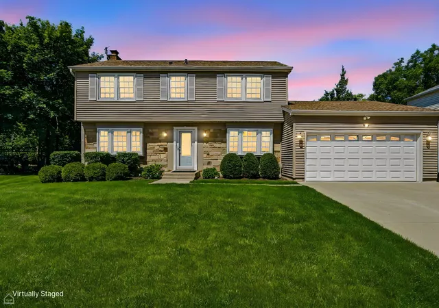 Homes for sale in Buffalo Grove, IL | 32 Timber Hill Rd, Buffalo Grove, IL 60089 | MLS# 12702428