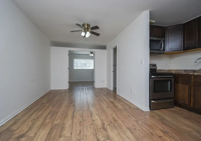 4th image of 3170 W Monroe St #112, Waukegan, IL 60085 | MLS# 12702438