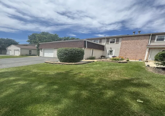 1st image of 140 Julie Rd, Bolingbrook, IL 60440 | MLS# 12702448