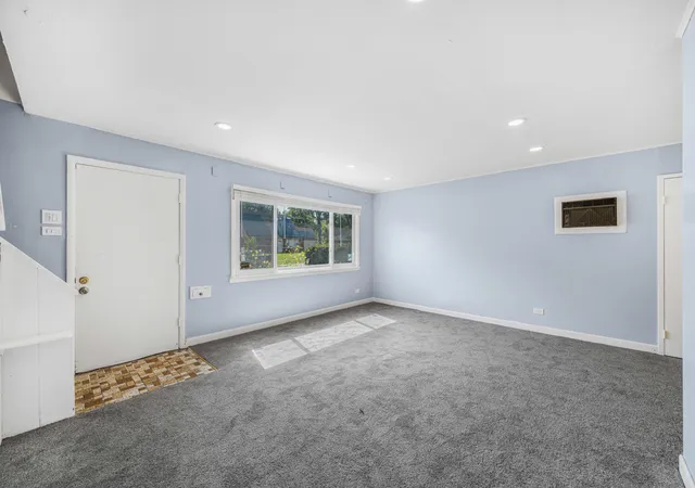 2nd image of 216 Washington St, Park Forest, IL 60466 | MLS# 12702474