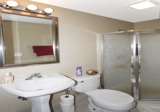 Photo 19 of Townhouse for sale at 383 Shadow Crk Dr, Vernon Hills, IL 60061 | MLS# 12702478 | Listing updated on 2026-08-09