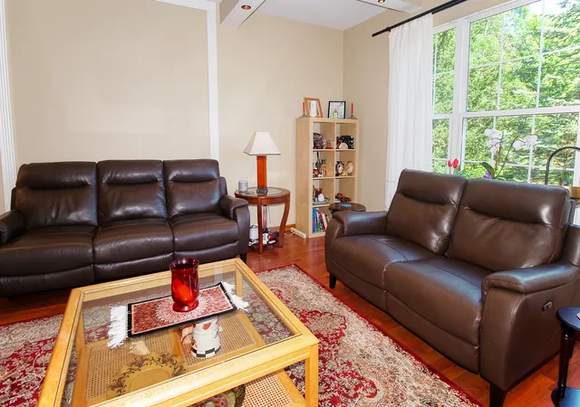 Photo 3 of Townhouse for sale at 383 Shadow Crk Dr, Vernon Hills, IL 60061 | MLS# 12702478 | Listing updated on 2026-08-09