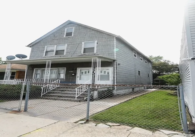 3rd image of 12402 S Green St, Calumet Park, IL 60827 | MLS# 12702535