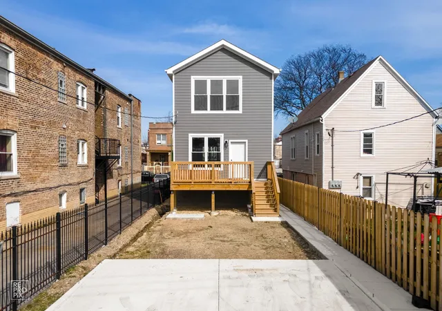 Homes for sale in Chicago, IL | 4241 W Walton St, Chicago, IL 60651 | MLS# 12702561