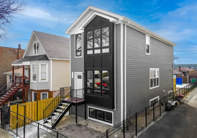 Homes for sale in Chicago, IL | 4241 W Walton St, Chicago, IL 60651 | MLS# 12702561