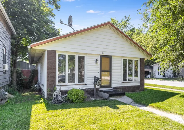 Homes for sale in Bradley, IL | 411 S Fulton Ave, Bradley, IL 60915 | MLS# 12702562
