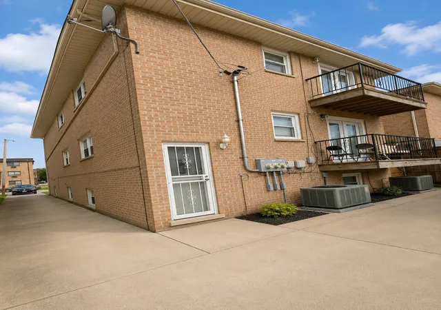 41st image of 379 Cornell Ave, Calumet City, IL 60409 | MLS# 12702571