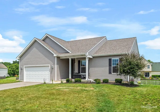 Homes for sale in Sandwich, IL | 1209 Oakmont Ct, Sandwich, IL 60548 | MLS# 12702595