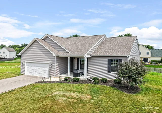 Homes for sale in Sandwich, IL | 1209 Oakmont Ct, Sandwich, IL 60548 | MLS# 12702595