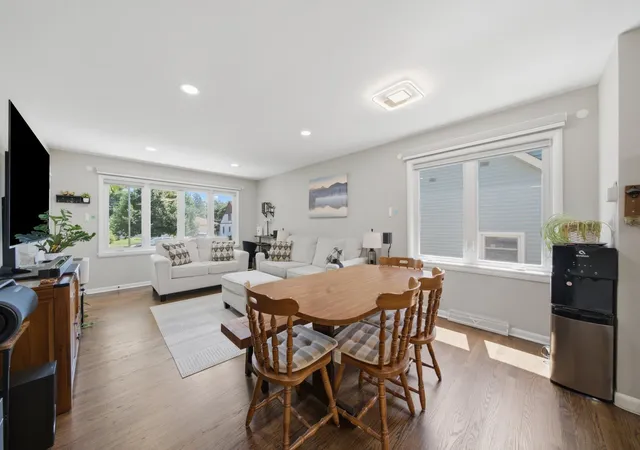 Photo 4 of Single family home for sale at 340 Dalton Ave, Mundelein, IL 60060 | MLS# 12702601 | Listing updated on 2026-09-14