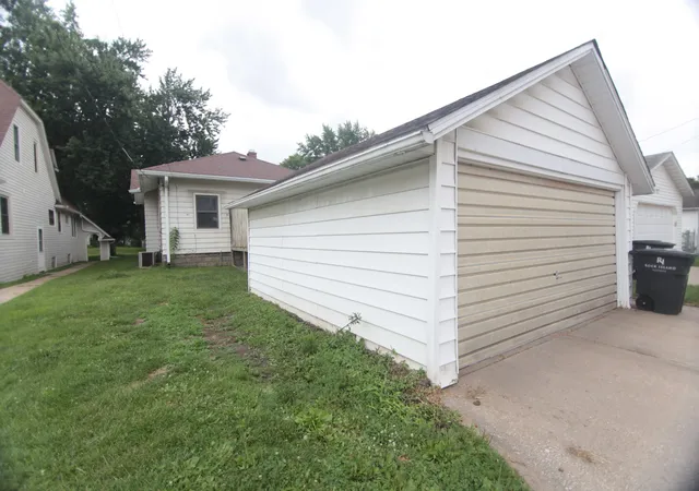 Homes for sale in Rock Island, IL | 2014 33rd St, Rock Island, IL 61201 | MLS# 12702614