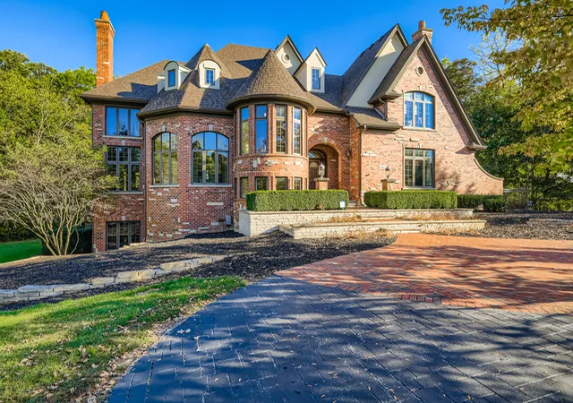 3rd image of 4N675 Old Farm Rd, St. Charles, IL 60175 | MLS# 12702666