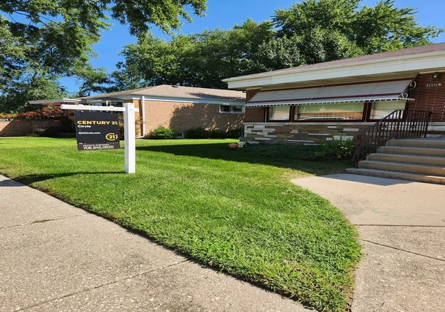 Photo 2 of Single family home for sale at 14415 S Saginaw Ave, Chicago, IL 60633 | MLS# 12702692 | Listing updated on 2026-08-28