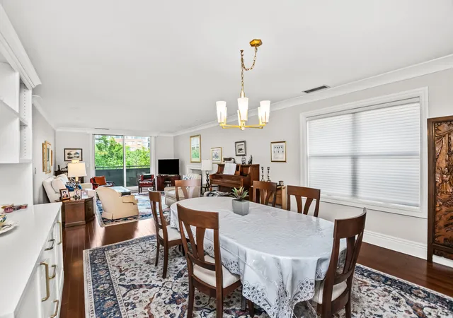 5th image of 4545 W Touhy Ave, Lincolnwood, IL 60712