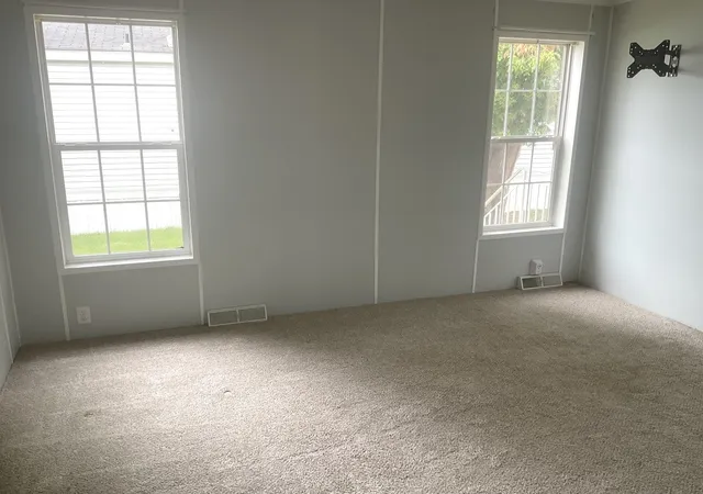 Photo 3 of Manufactured home for sale at 406 Spruce Dr, Belvidere, IL 61008 | MLS# 12702720 | Listing updated on 2026-08-07