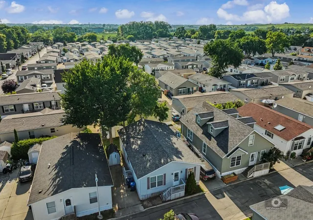Photo 3 of Manufactured home for sale at 723 7th Street, Northfield, IL 60093 | MLS# 12702721 | Listing updated on 2026-08-06