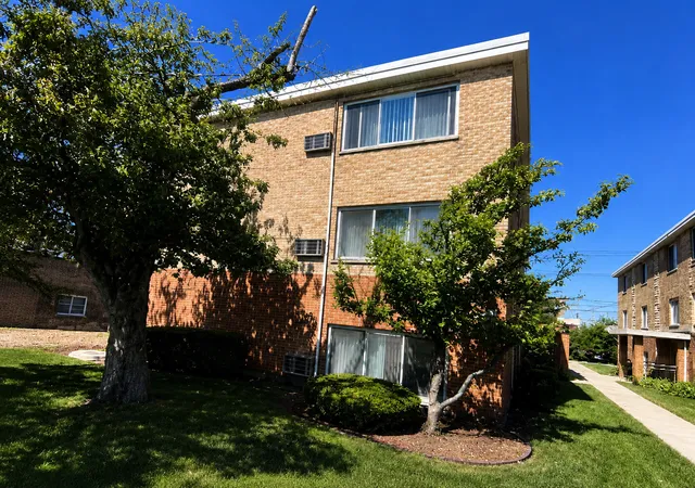 1st image of 5586 S Archer Ave #2c, Chicago, IL 60638 | MLS# 12702735