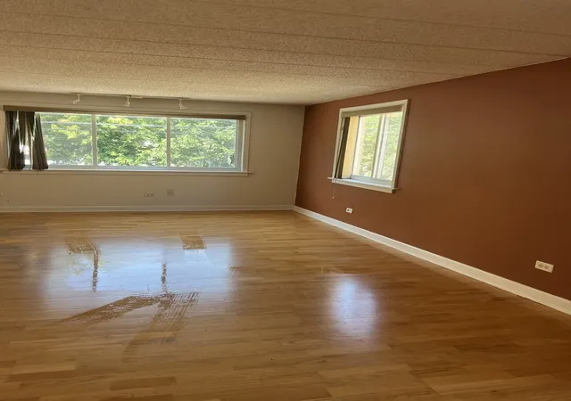 4th image of 5586 S Archer Ave #2c, Chicago, IL 60638 | MLS# 12702735