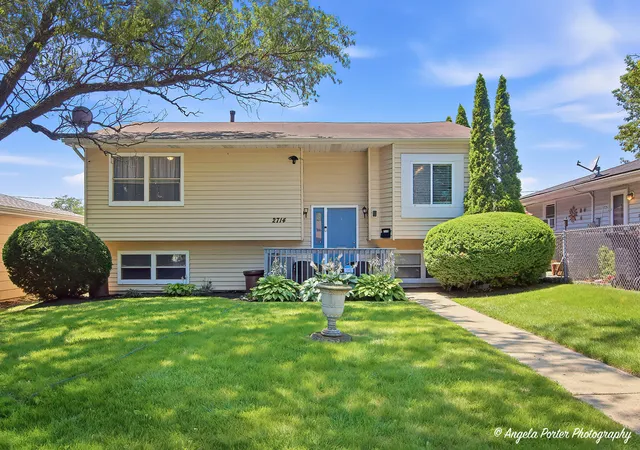 Homes for sale in Zion, IL | 2714 Gilead Ave, Zion, IL 60099 | MLS# 12702749