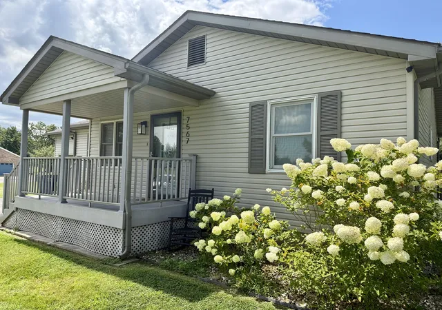 Photo 2 of Sale Pending at 7567 Norris Dr, Marion, IL 62959 | MLS# 12702765 | Listing updated on 2026-07-23