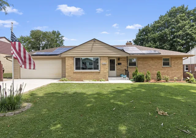 Homes for sale in Rockford, IL | 3631 Huffman Blvd, Rockford, IL 61103 | MLS# 12702768