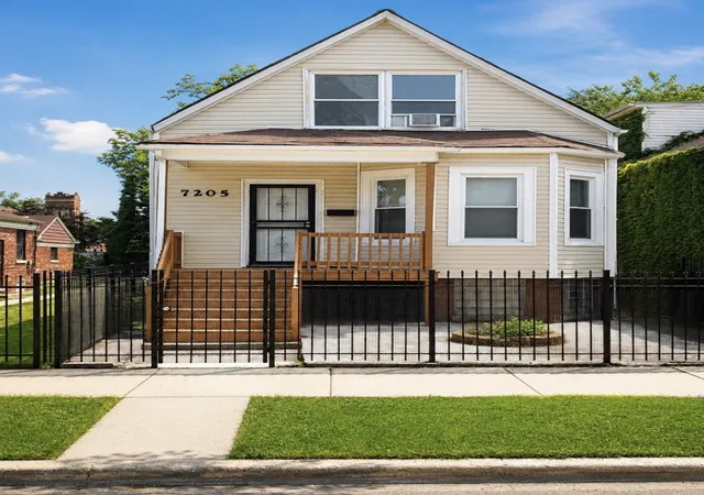 Homes for sale in Chicago, IL | 7205 S Morgan St, Chicago, IL 60621 | MLS# 12702799