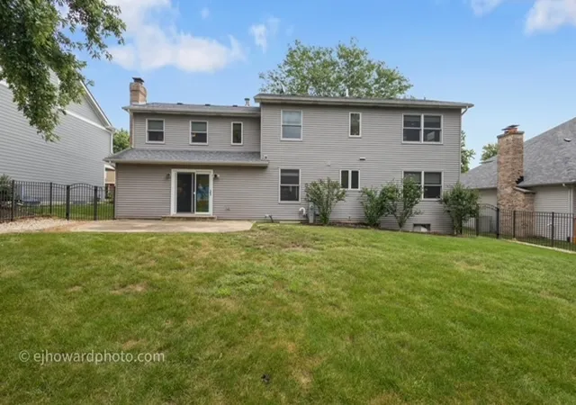 Photo 3 of Single family home for sale at 6068 Miller Ln, Lisle, IL 60532 | MLS# 12702805 | Listing updated on 2026-09-14