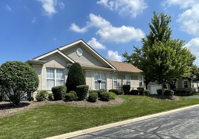 Photo 2 of Townhouse for sale at 21564 W Empress Ln, Plainfield, IL 60544 | MLS# 12702822 | Listing updated on 2026-09-04