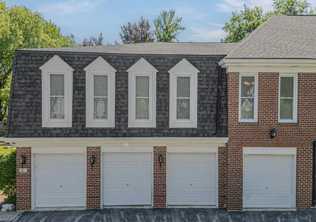 2nd image of 831 Garfield Ave #C, Libertyville, IL 60048 | MLS# 12702869