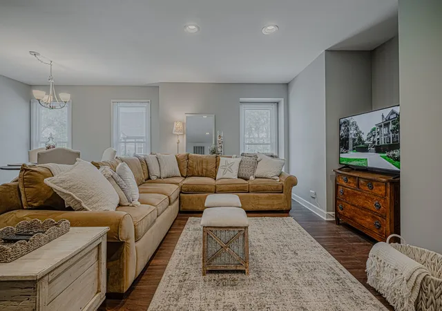 5th image of 831 Garfield Ave #C, Libertyville, IL 60048 | MLS# 12702869