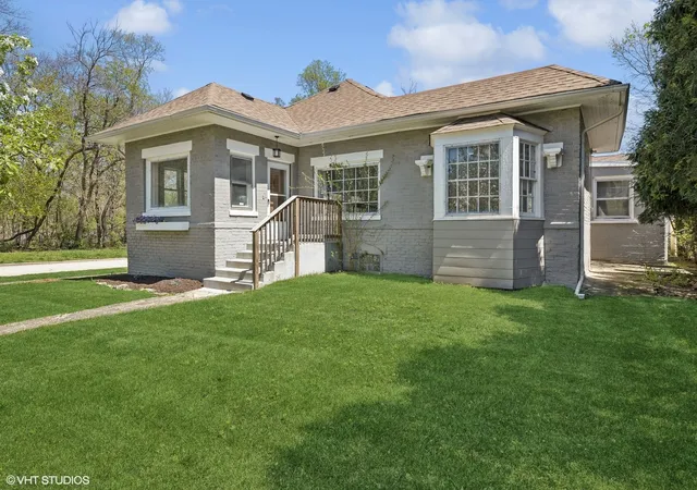 1st image of 8223 W 30th St, Riverside, IL 60546 | MLS# 12702886