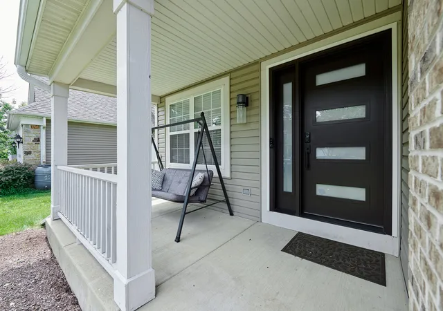 4th image of 2468 Rosehall Ln, Aurora, IL 60503 | MLS# 12702887