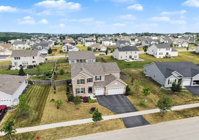 4th image of 541 Ashworth Ln, Yorkville, IL 60560 | MLS# 12702963