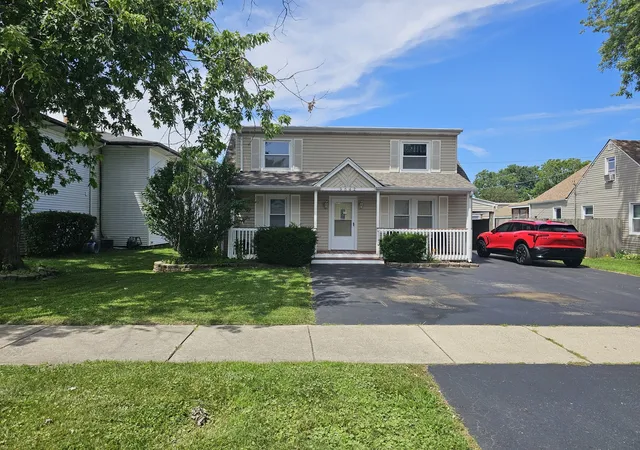 Photo 2 of Single family home for sale at 9642 Normandy Ave, Oak Lawn, IL 60453 | MLS# 12702969 | Listing updated on 2026-07-20