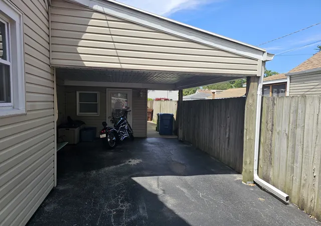 Photo 2 of Single family home for sale at 9642 Normandy Ave, Oak Lawn, IL 60453 | MLS# 12702969 | Listing updated on 2026-07-20