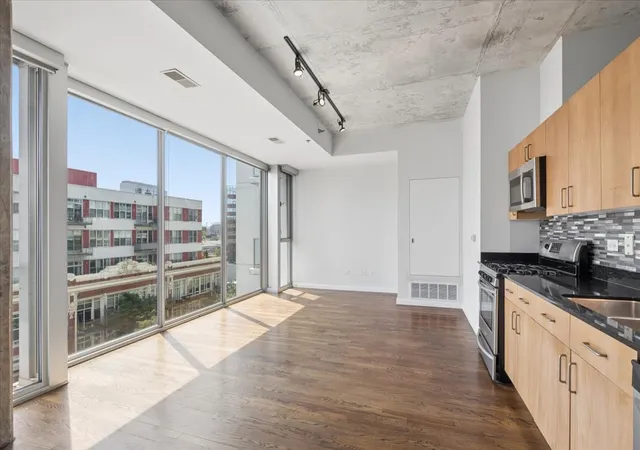 Homes for sale in Chicago, IL | 1620 S Michigan Ave #606, Chicago, IL 60616 | MLS# 12702982