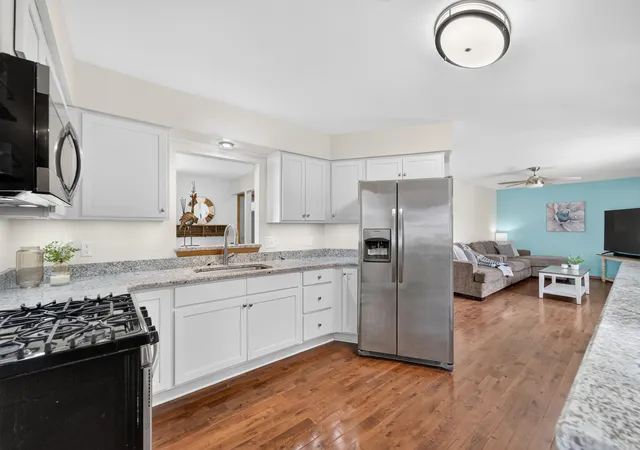 Homes for sale in Kenosha, WI | 7004 60 Ave, Kenosha, WI 53142 | MLS# 12702991