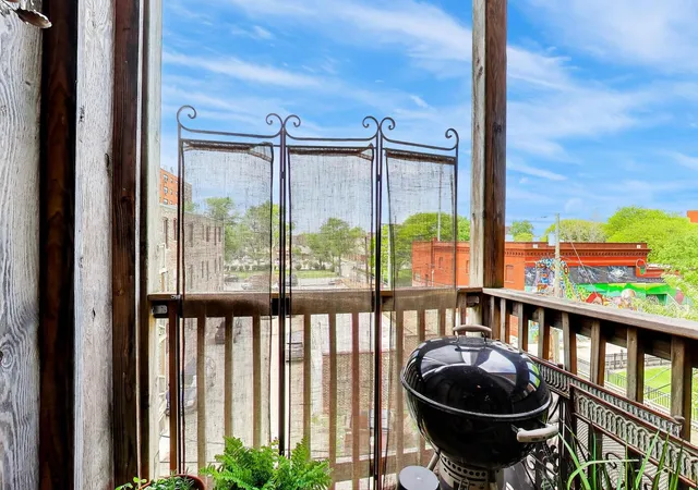 Homes for sale in Chicago, IL | 5036 S Drexel Boulevard, Chicago, IL 60615 | Houzeo