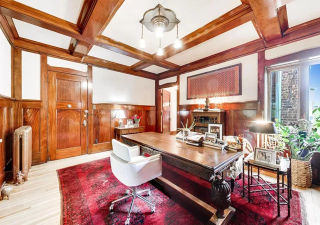 Homes for sale in Chicago, IL | 5036 S Drexel Blvd, Chicago, IL 60615