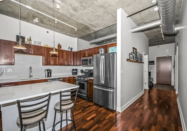 Homes for sale in Chicago, IL | 1305 S Michigan Ave #1402, Chicago, IL 60605 | MLS# 12703062