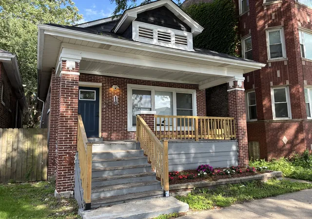 2nd image of 8305 S Maryland Ave, Chicago, IL 60619 | MLS# 12703065