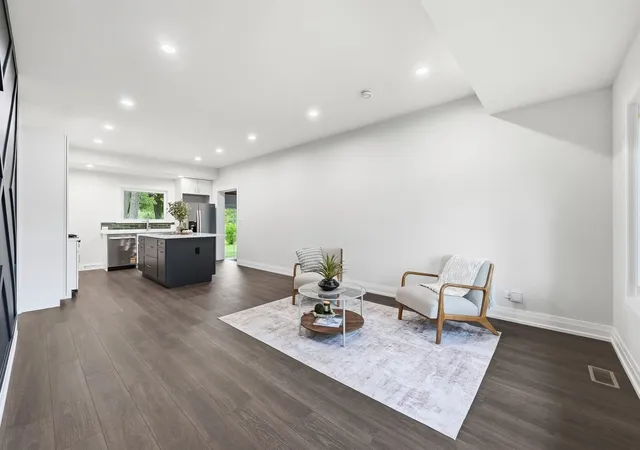 Photo 3 of Single family home for sale at 1430 E Emmerson Ln, Mount Prospect, IL 60056 | MLS# 12703108 | Listing updated on 2026-08-09