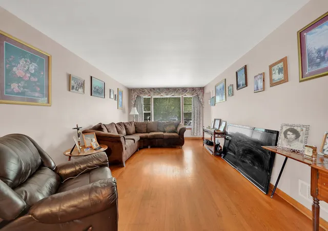 Photo 2 of Sale Pending at 8606 S Kostner Ave, Chicago, IL 60652 | MLS# 12703146 | Listing updated on 2026-09-24