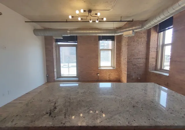 Homes for sale in Chicago, IL | 420 S Clinton St #302, Chicago, IL 60607 | MLS# 12703159