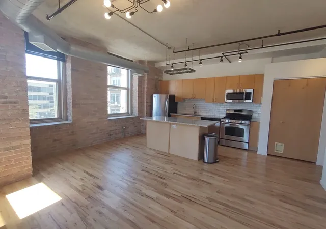 Homes for sale in Chicago, IL | 420 S Clinton St #302, Chicago, IL 60607 | MLS# 12703159